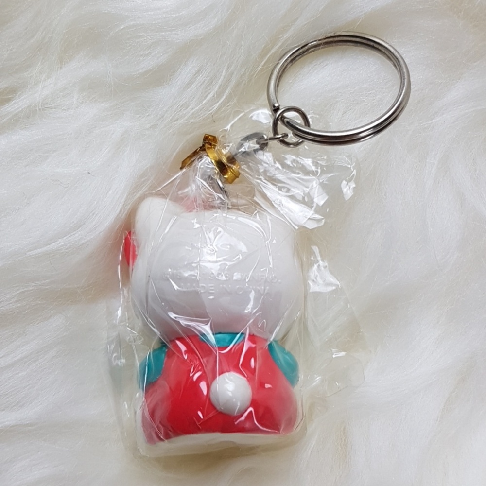 Hello Kitty Sanrio Keychain - NWOT - Picture 2 of 6